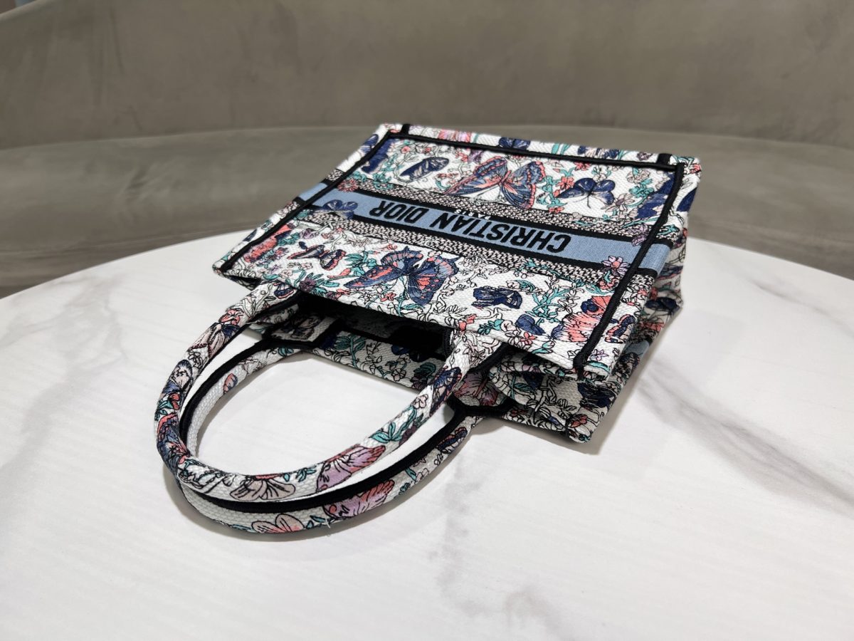 Dior Book Tote Small Bag - Image 5