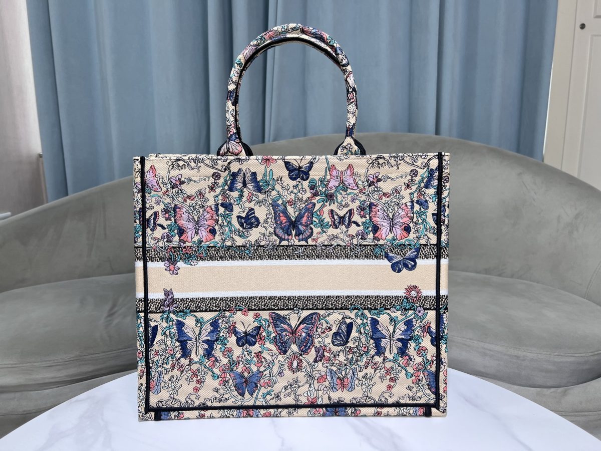 Dior Book Tote Large Bag - Image 3
