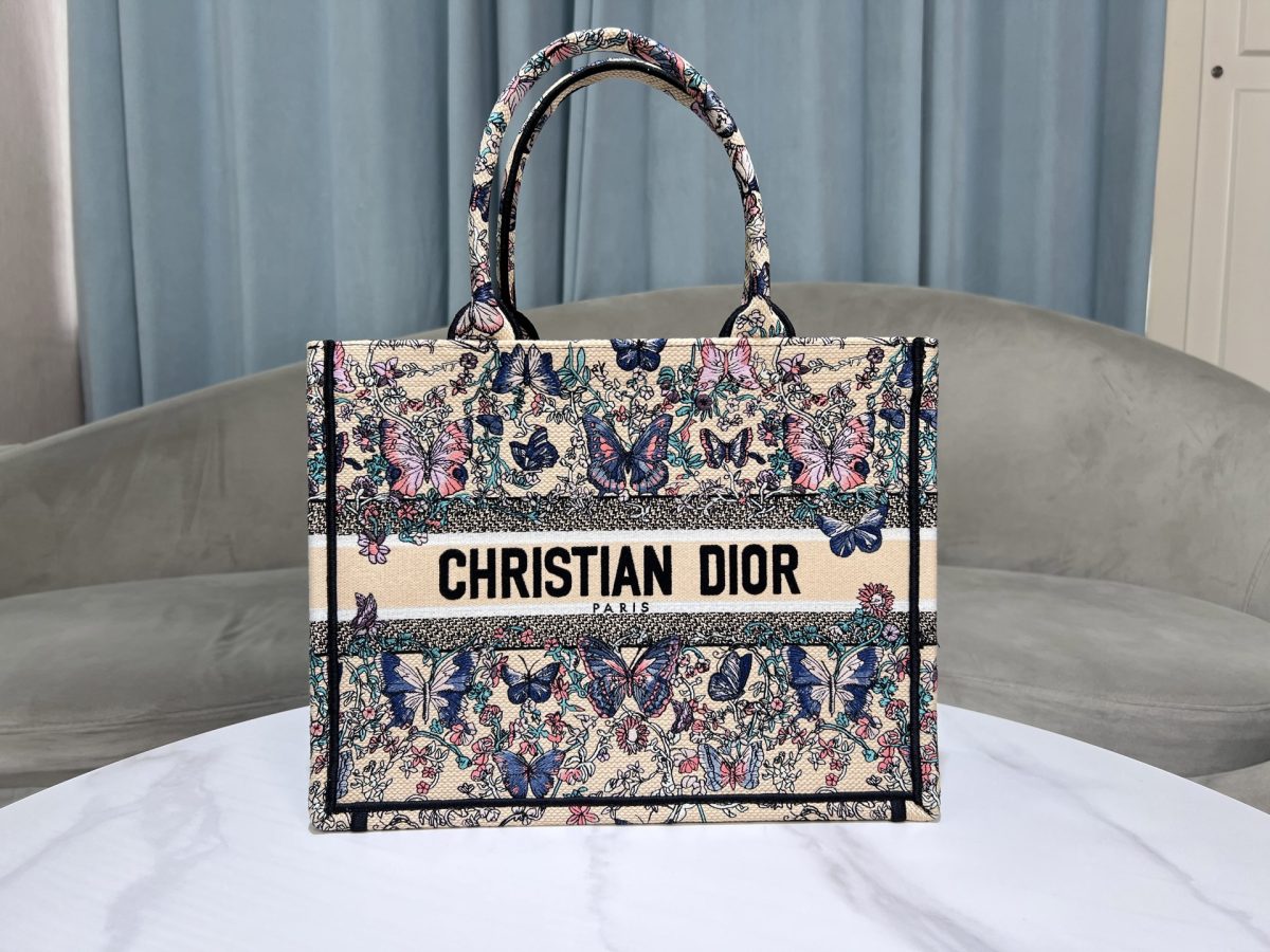 Dior Book Tote Medium Bag - Image 2