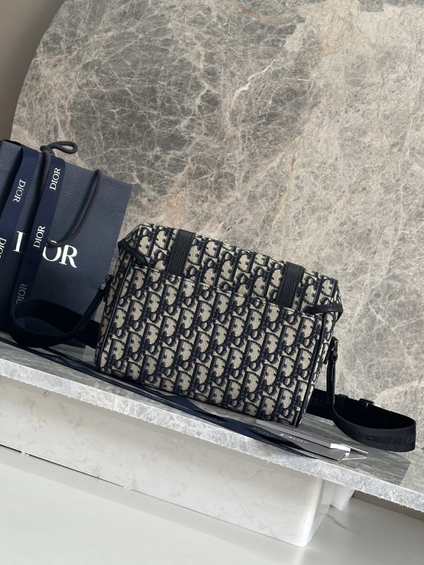 Dior Hit the Road Messenger Bag with Flap - Image 3
