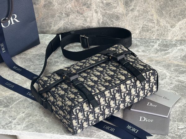 Dior Hit the Road Messenger Bag with Flap - Image 4