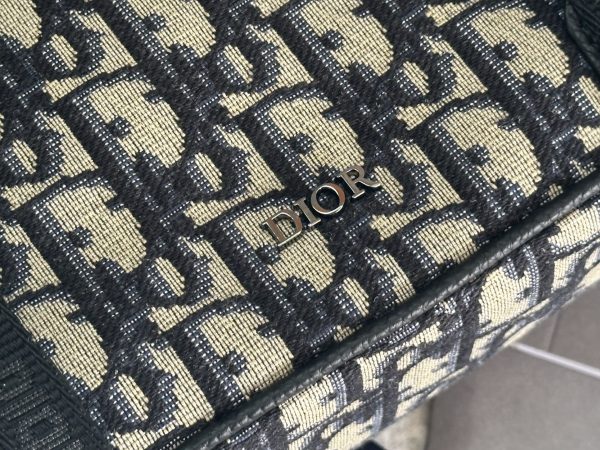 Dior Hit the Road Messenger Bag with Flap - Image 5
