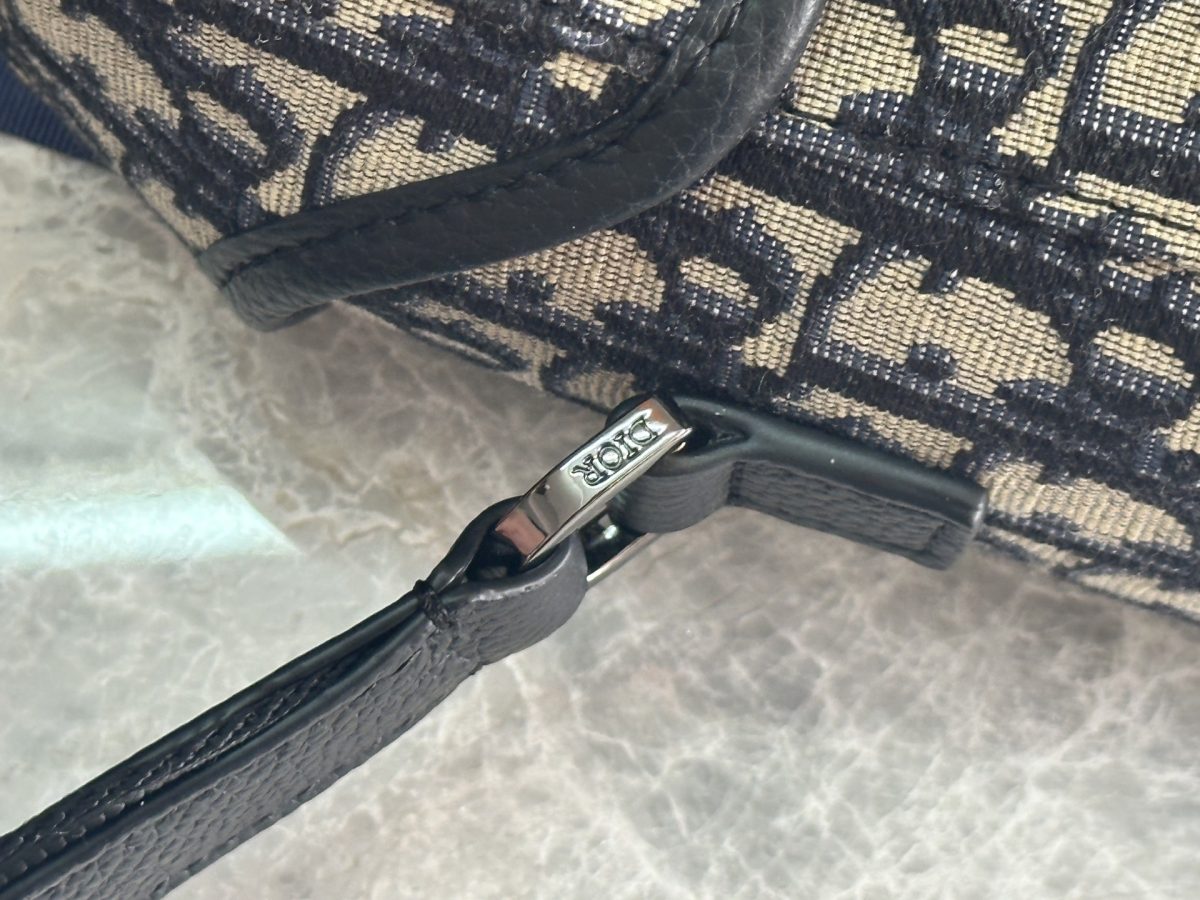 Dior Hit the Road Messenger Bag with Flap - Image 7