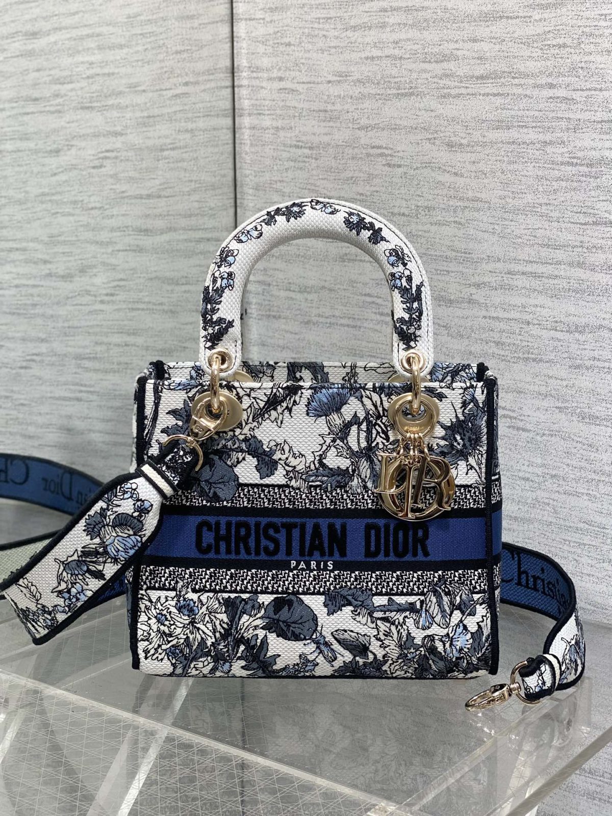 Dior Lady Handbag - Image 1
