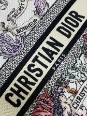 Dior Lady Handbag - Image 7