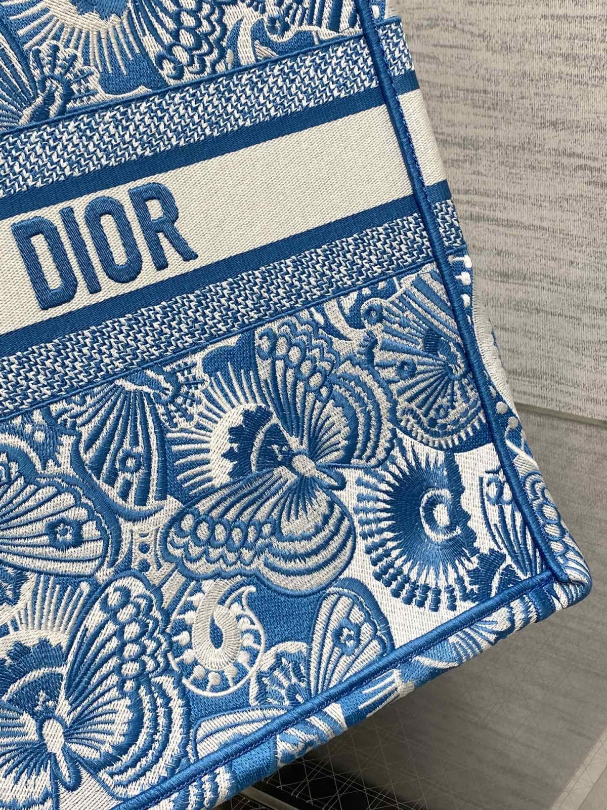 Dior Book Tote Large Bag - Image 7