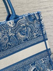 Dior Book Tote Medium Bag - Image 5