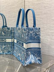 Dior Book Tote Medium Bag - Image 6