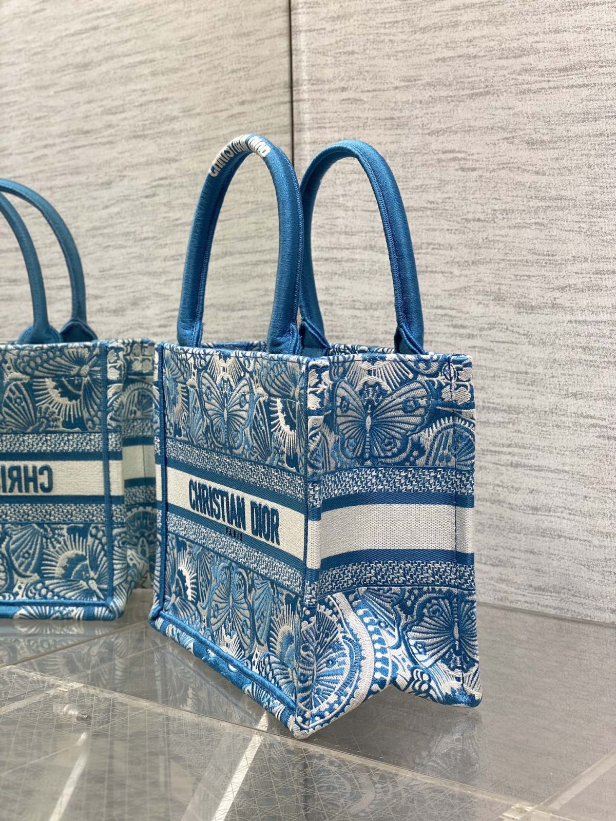 Dior Book Tote Small Bag - Image 7