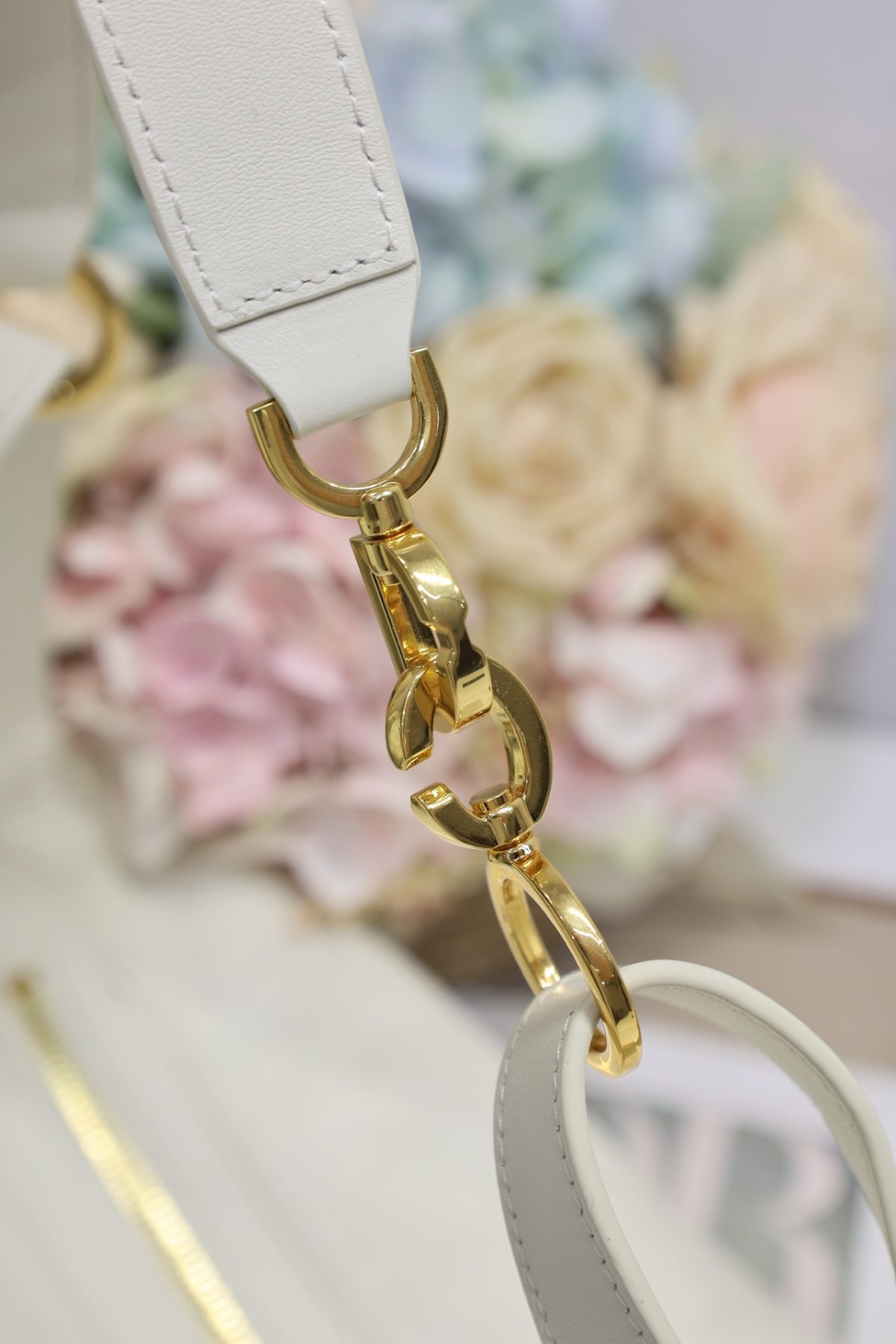 Dior Medium D-Journey Bag - Image 6