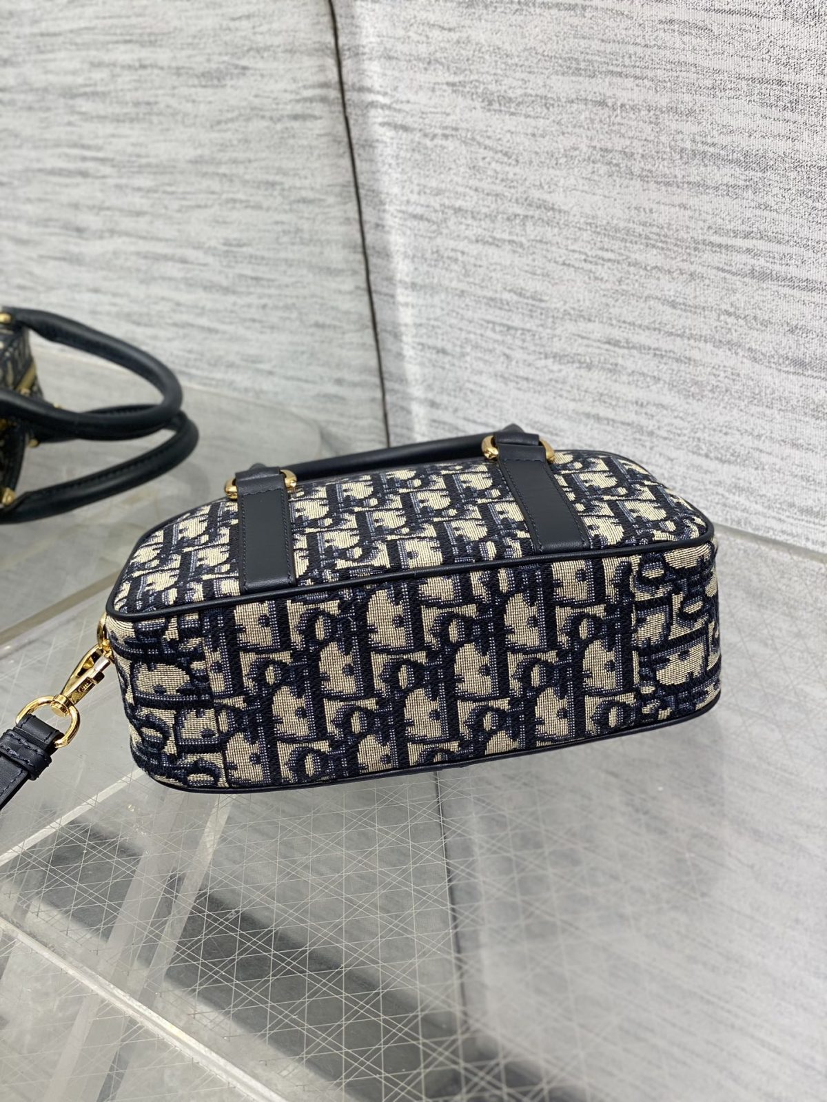 Dior D-Vibe East-West Nano Bag - Image 2