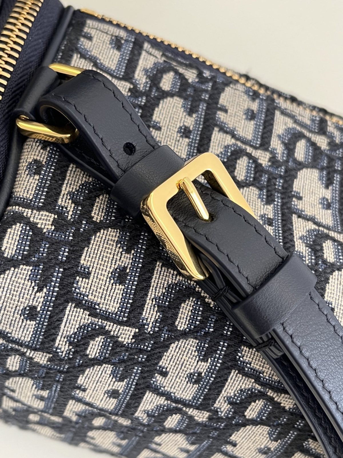 Dior East-West Bag - Image 5