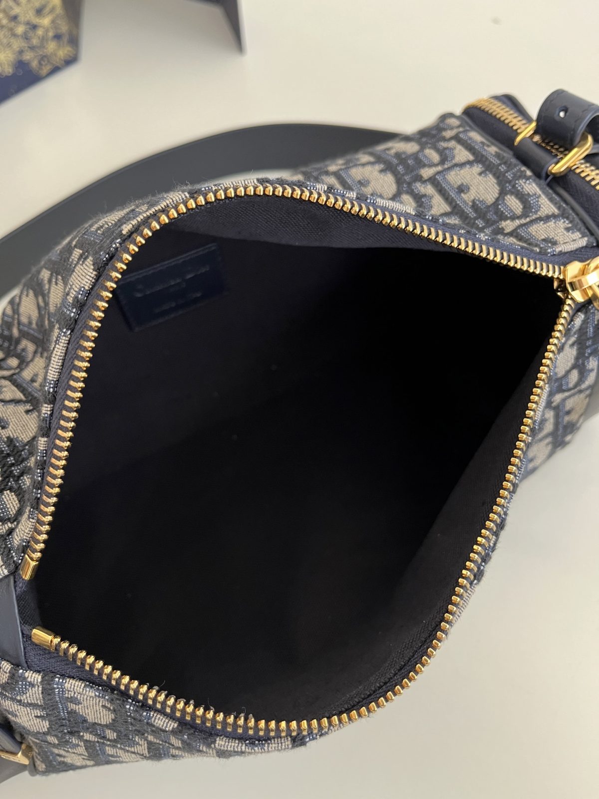 Dior East-West Bag - Image 7