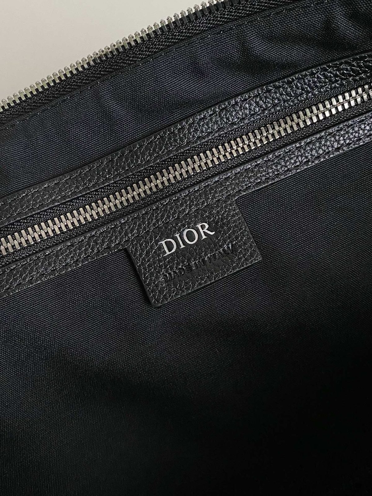 Dior Weekender 40 Travel Bag - Image 9
