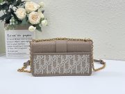 Dior 30 Montaigne East-West Bag with Chain - Image 3