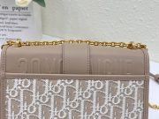Dior 30 Montaigne East-West Bag with Chain - Image 6