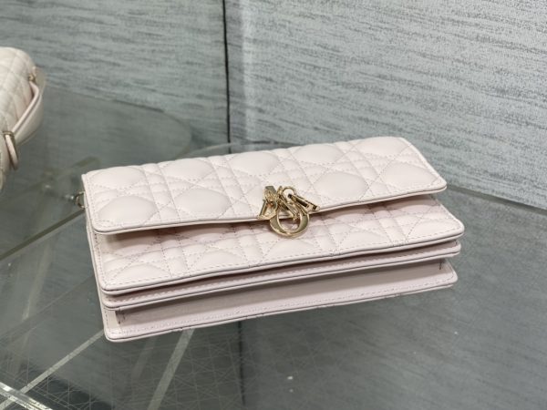 Dior Pearl Chain Bag - Image 4