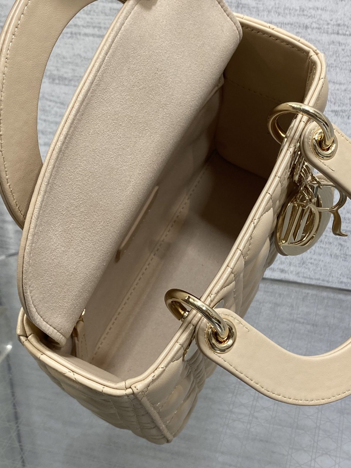 Dior Lady Handbag - Image 7