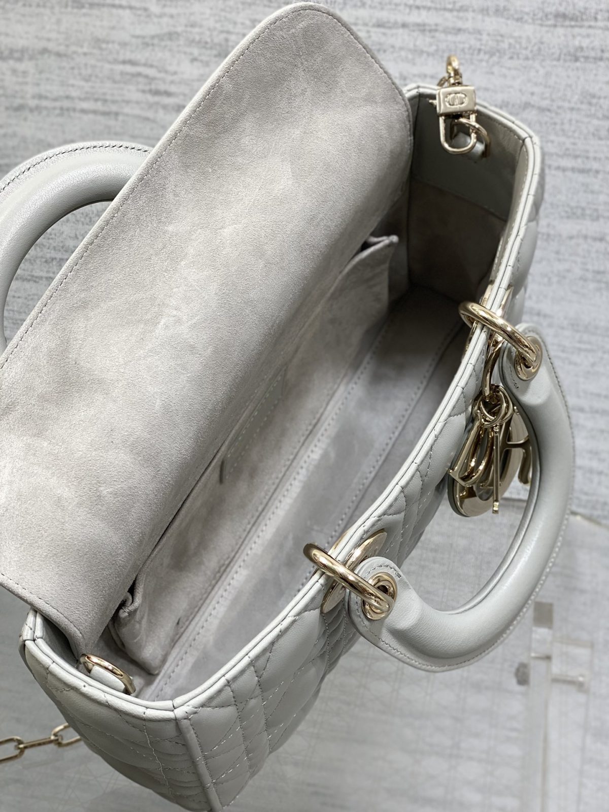 Dior D-Joy Handbag - Image 8