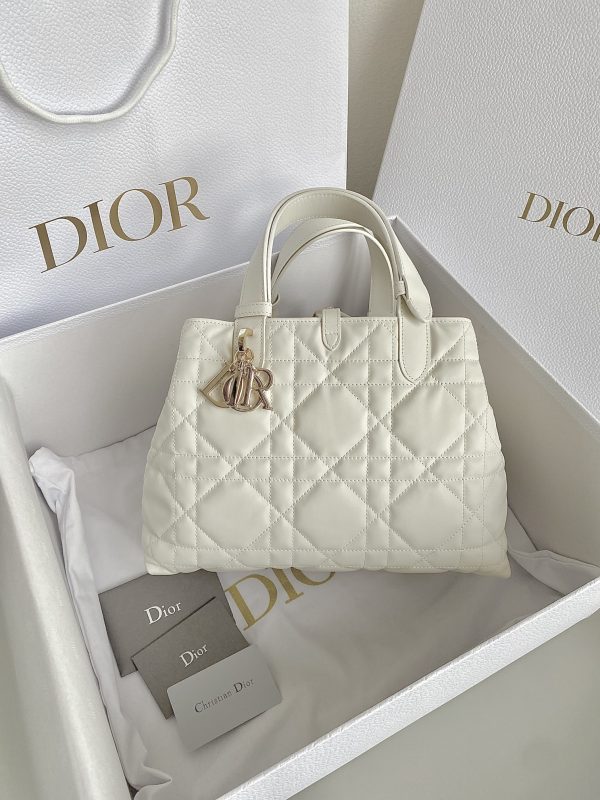 Medium Dior Toujours Bag