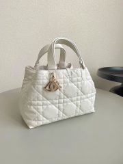 Medium Dior Toujours Bag - Image 2