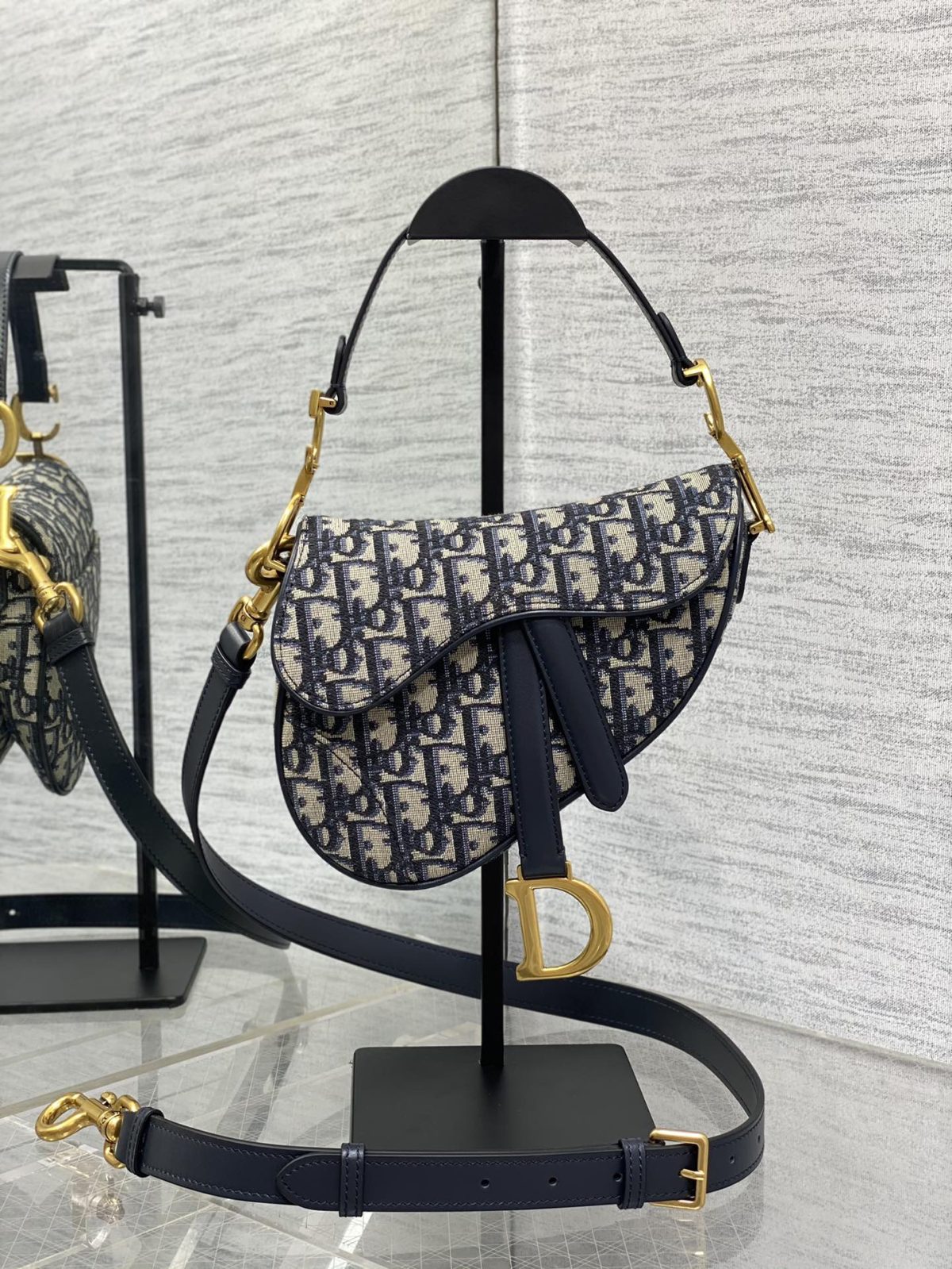 Dior Saddle Small Bag - Image 1