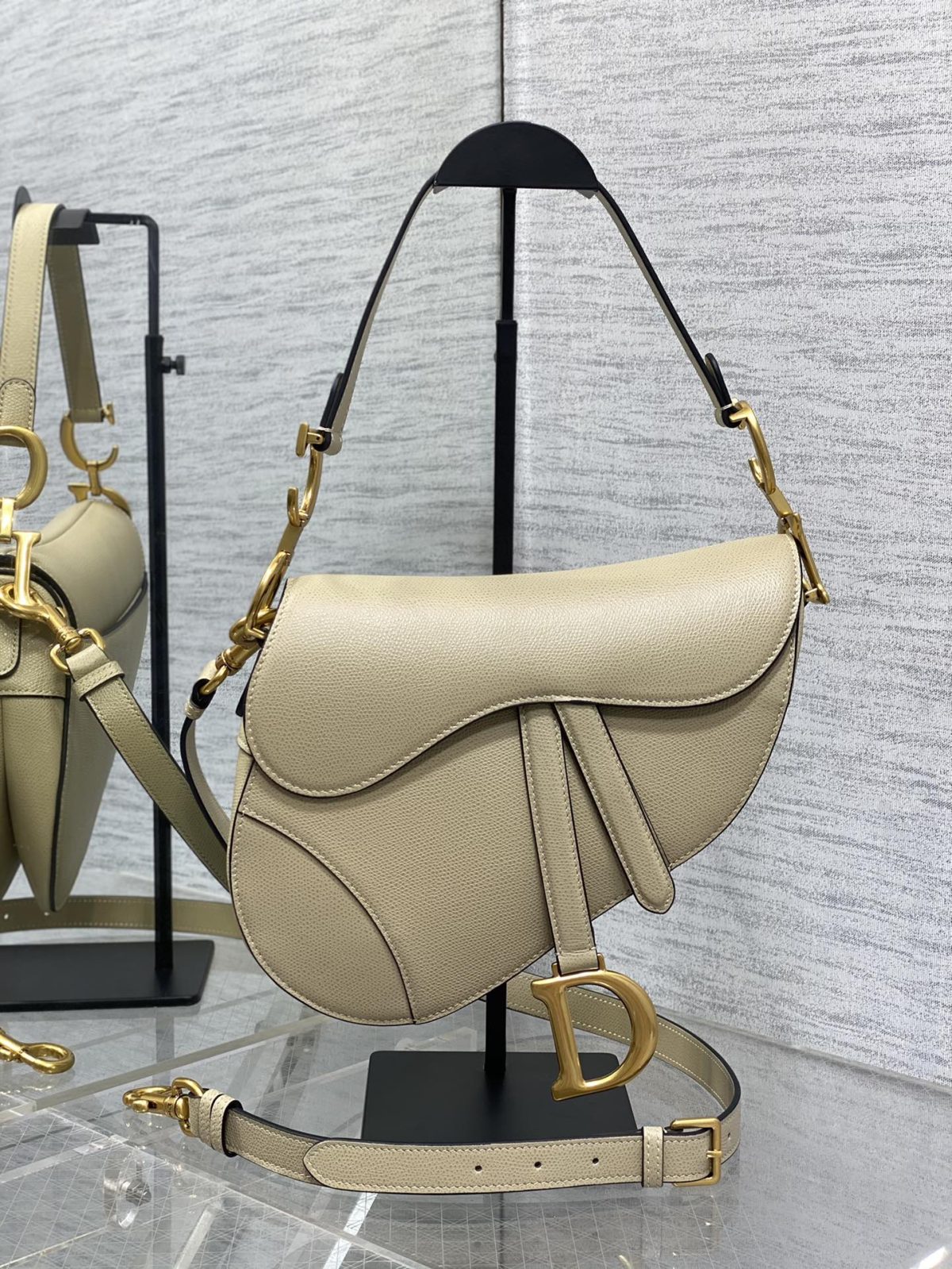 Dior Saddle Large Bag - Image 1