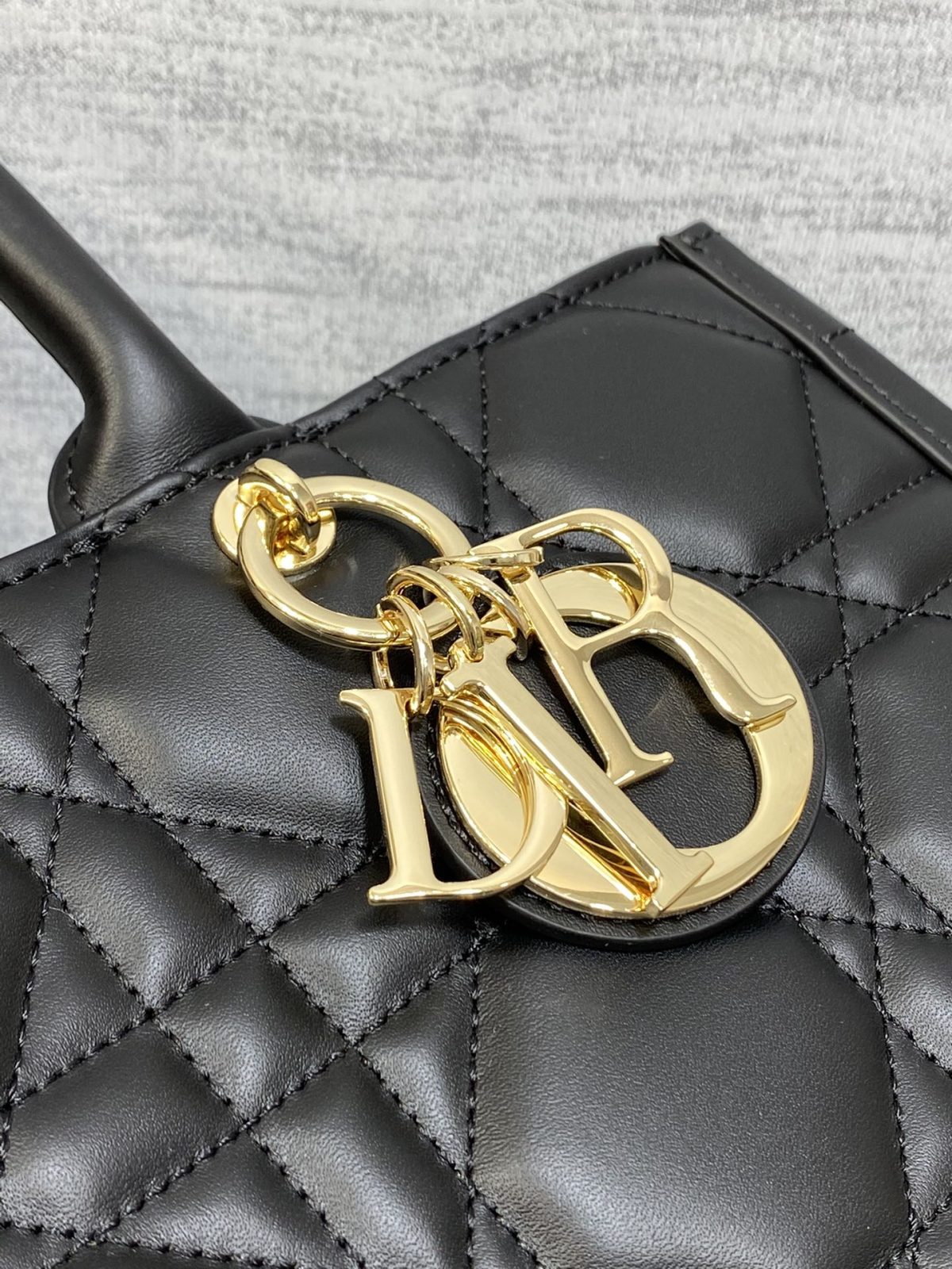 Dior Tote - Image 6