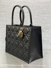 Dior Tote - Image 2