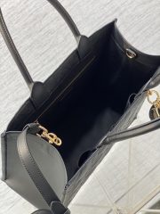 Dior Tote - Image 8