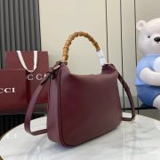 Gucci Diana Medium Shoulder Bag - Image 3