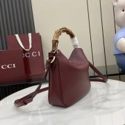 Gucci Diana Small Shoulder Bag - Image 4
