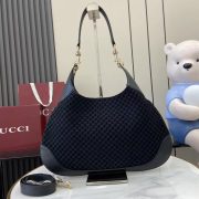 Gucci Body Shoulder Bag - Image 4