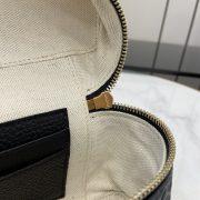 Gucci Emblem Bag - Image 10