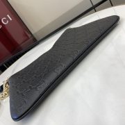 Gucci Emblem Small Shoulder Bag - Image 3