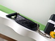 Chanel Hollow Mesh Bag - Image 4