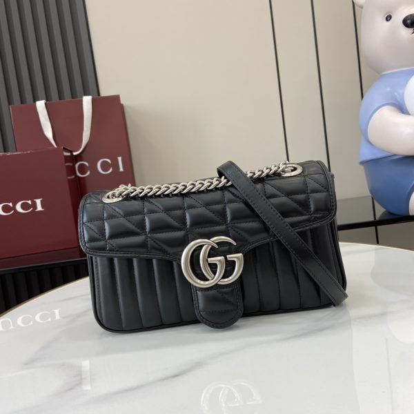 Gucci Marmont Medium Shoulder Bag