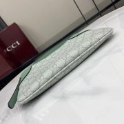 Gucci Emblem Shoulder Bag - Image 6