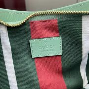 Gucci Emblem Shoulder Bag - Image 9