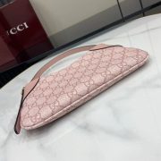 Gucci Emblem Shoulder Bag - Image 4
