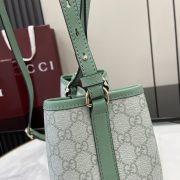 Gucci Emblem Medium Tote Bag - Image 5