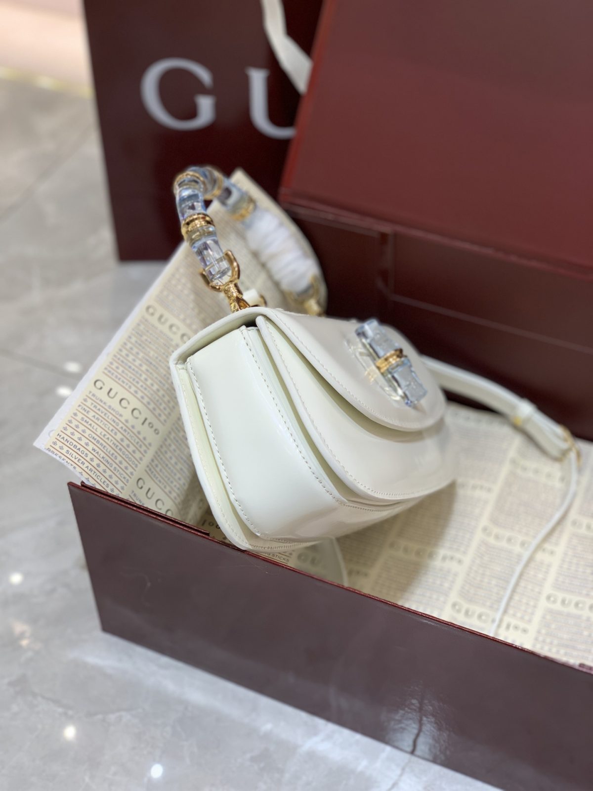 Gucci Bamboo Diva Medium Bag - Image 2