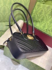 Gucci Marmont Medium Handbag - Image 2