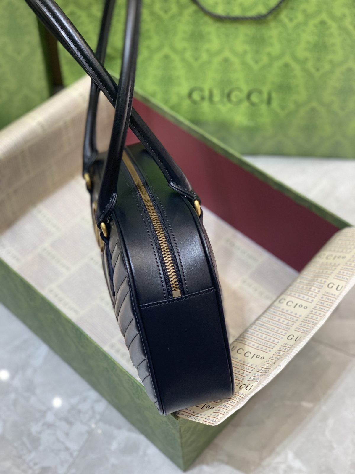 Gucci Marmont Medium Handbag - Image 4