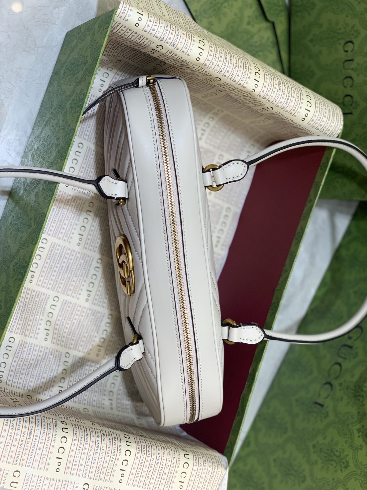 Gucci Marmont Medium Handbag - Image 6