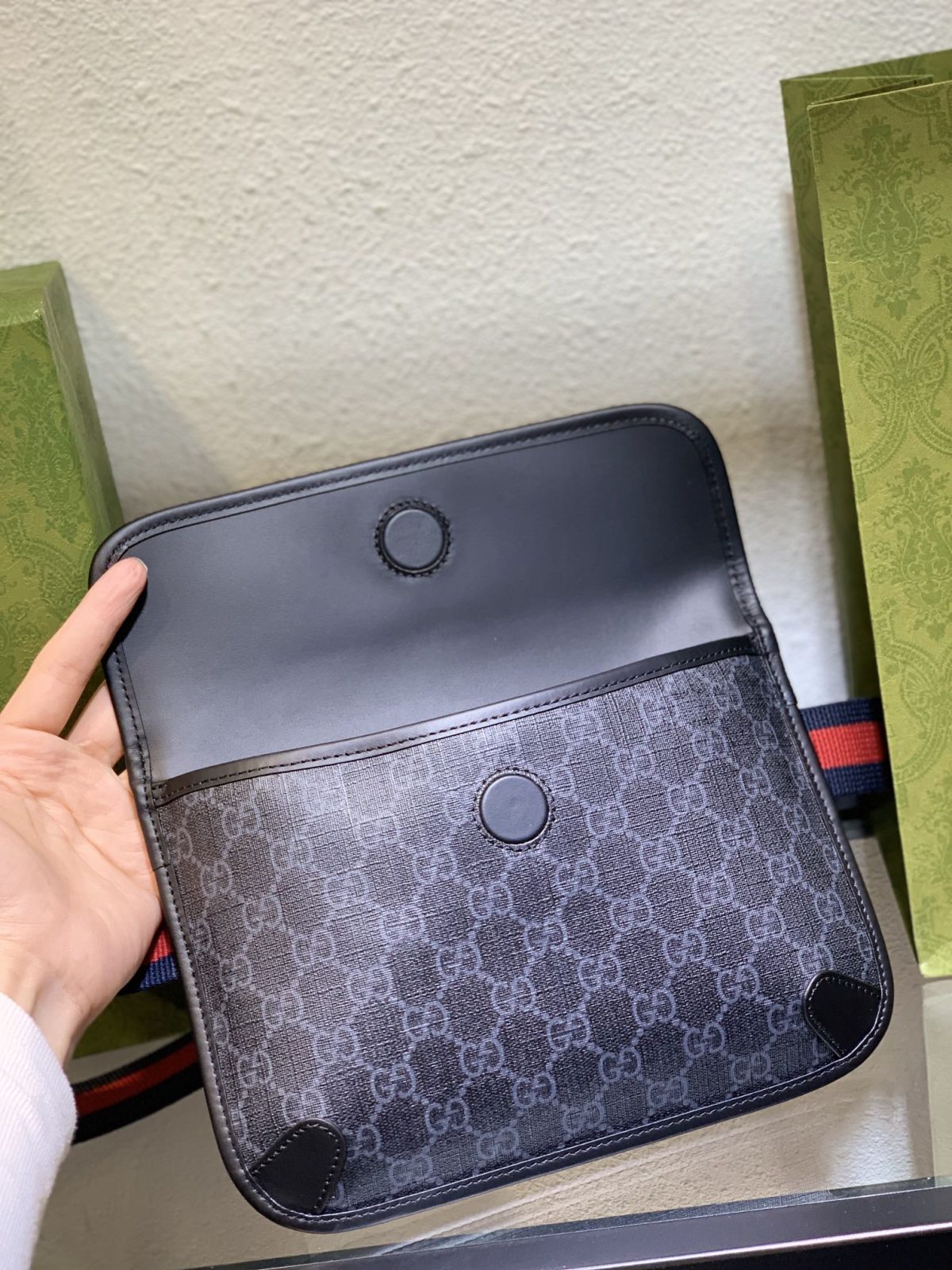 Gucci Supreme Belt Bag - Image 7