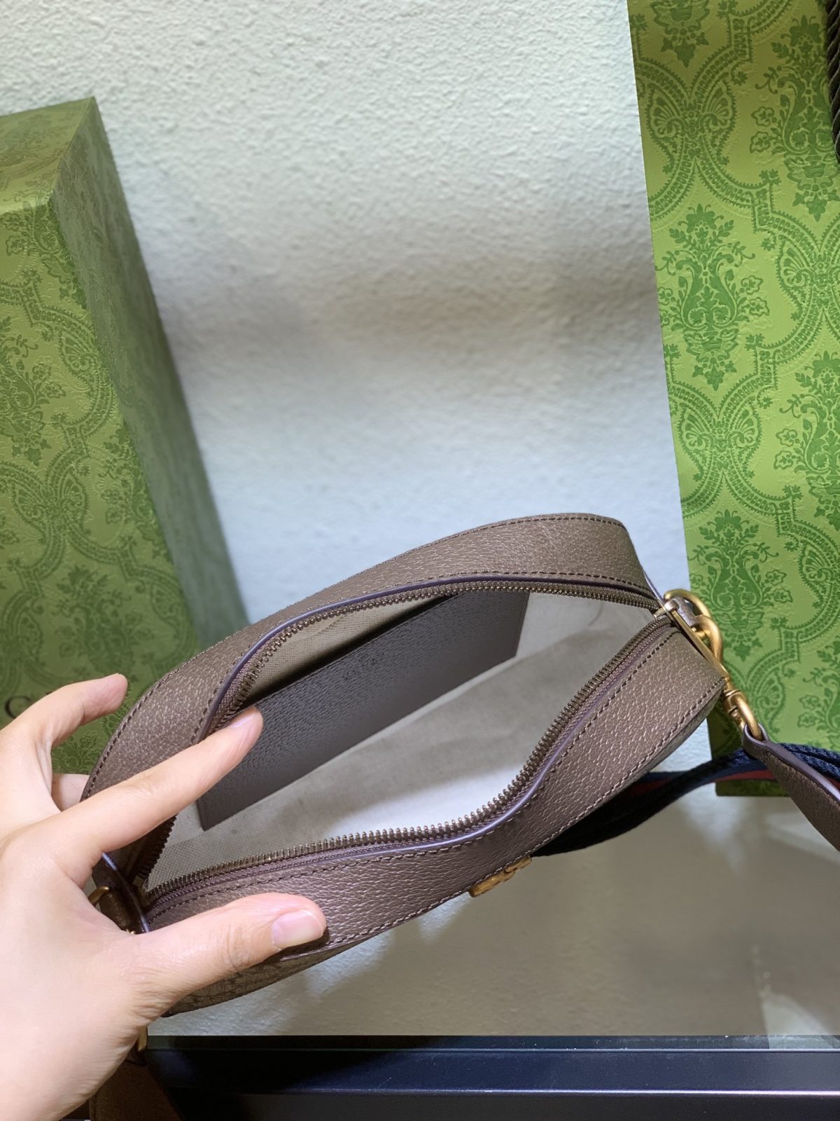 Gucci Ophidia Small Crossbody Bag - Image 8