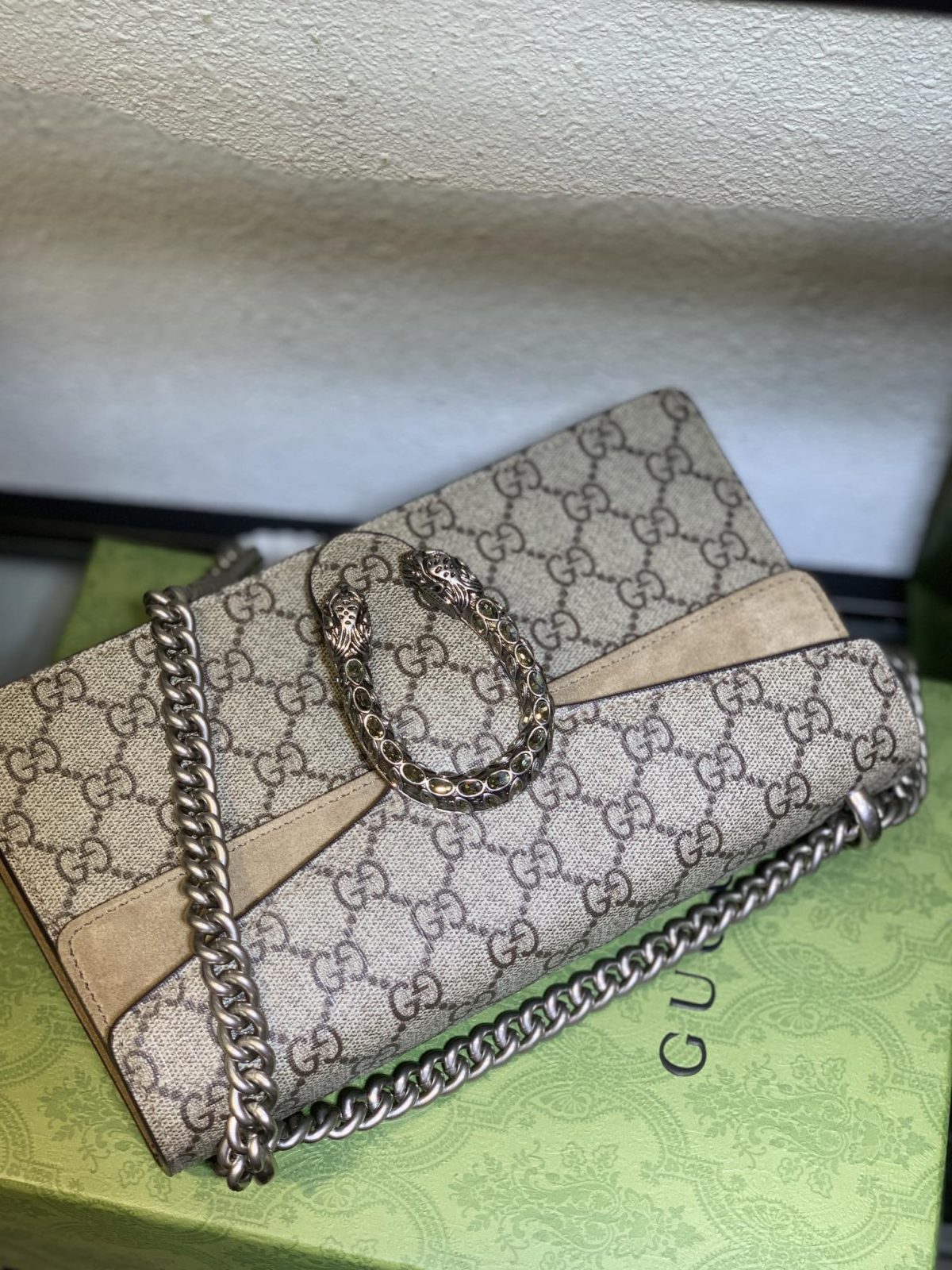 Gucci Dionysus Medium Shoulder Bag - Image 5