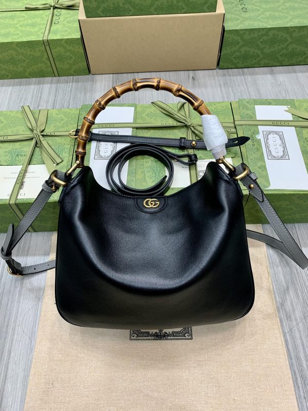 Gucci Diana Medium Shoulder Bag