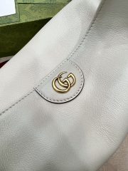 Gucci Diana Medium Shoulder Bag - Image 3